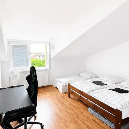 2-room Near Xbionic-sphere And Bratislava With Free Parking *