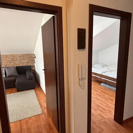 2-room Near Xbionic-sphere And Bratislava With Free Parking *